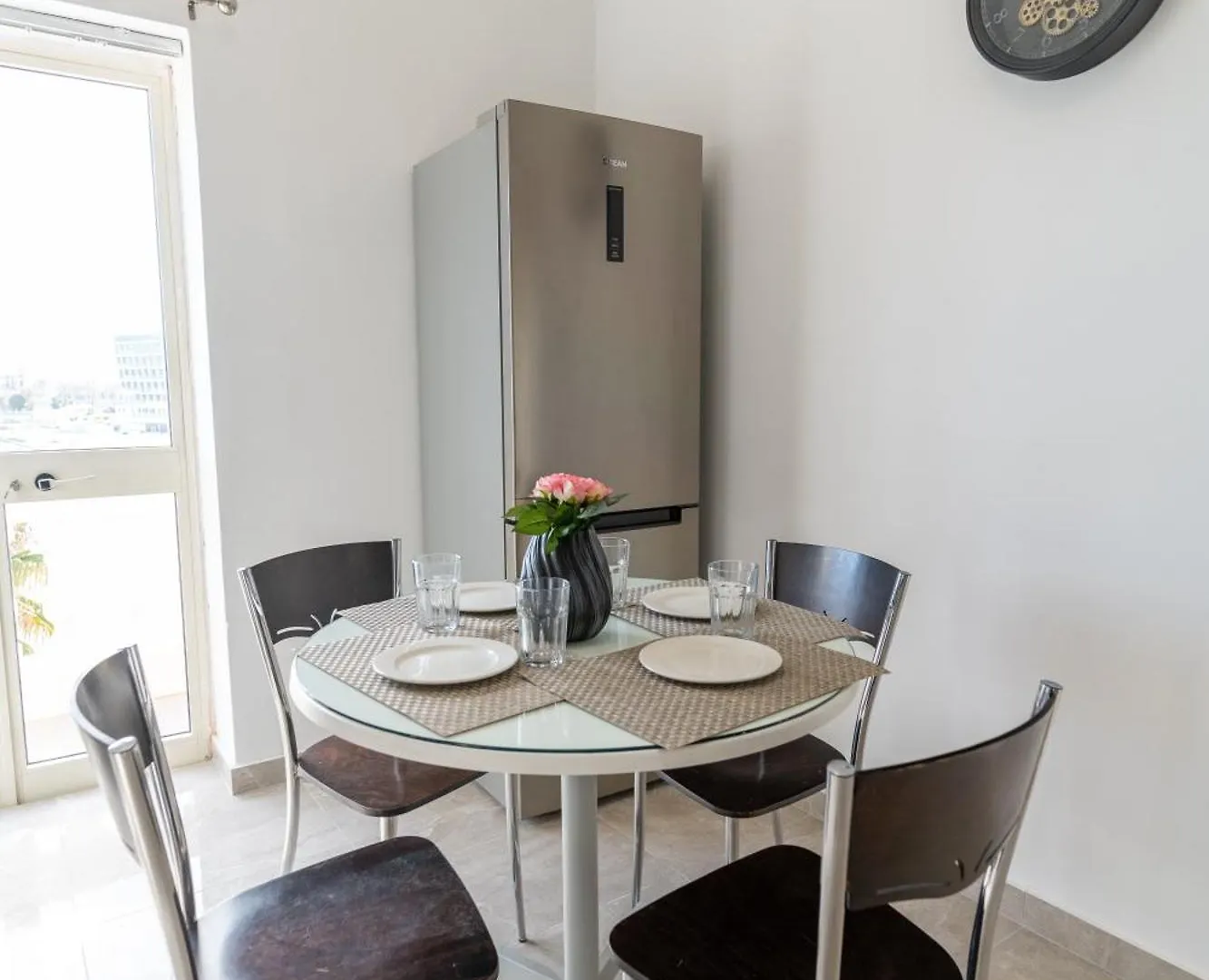 Luxurious Beach Apartment Birżebbuġa
