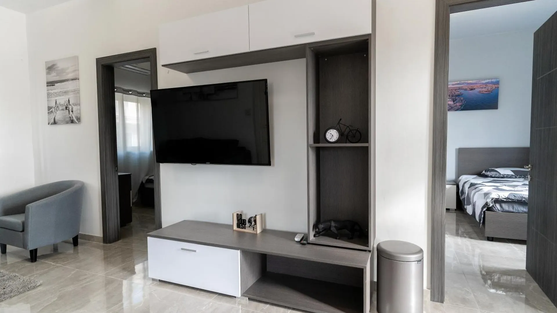 Luxurious Beach Apartment Birżebbuġa