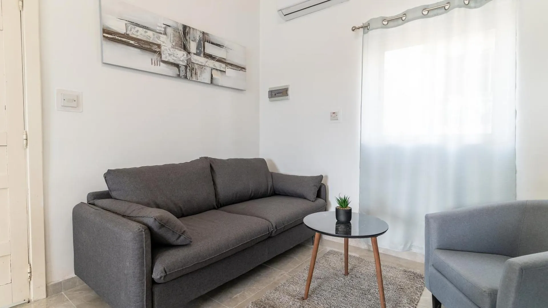 Luxurious Beach Apartment Birżebbuġa