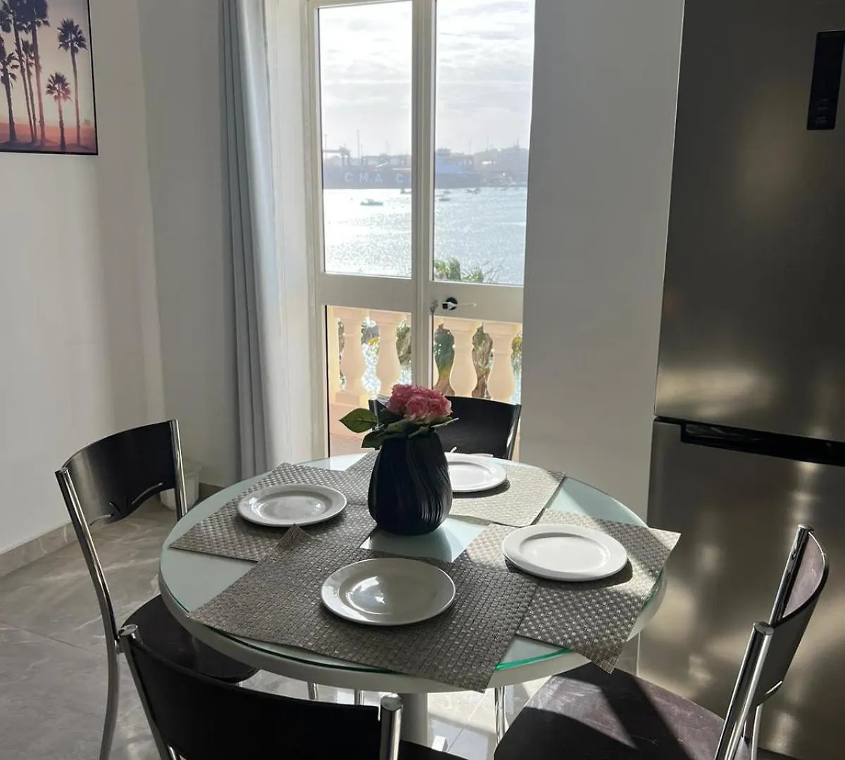 Luxurious Beach Apartment Birżebbuġa