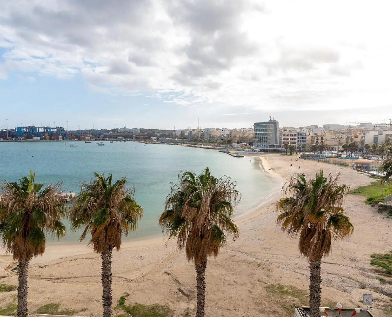 Luxurious Beach Apartment Birżebbuġa Malta