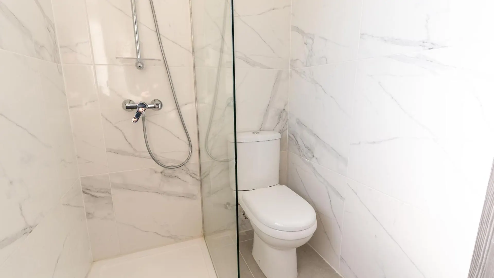 Luxurious Beach Apartment Birżebbuġa Malta